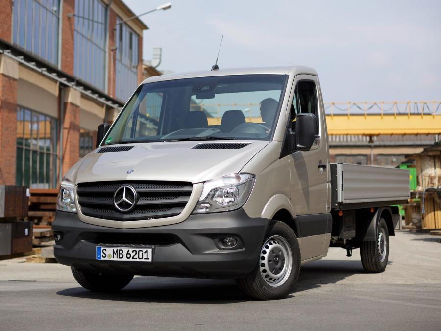  Mercedes-Benz Sprinter Dropside 2013 года  (фото 2 из 8)